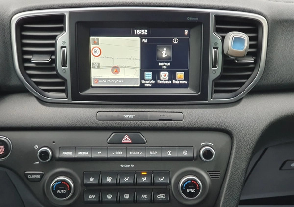 Kia Sportage cena 82900 przebieg: 36860, rok produkcji 2017 z Warszawa małe 379